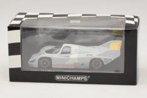 Porsche 956K Rollout Version 1982 Minichamps 1:43 400826799 Metal - imagem 4 de 4