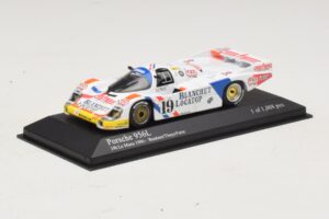 Porsche 956L #19 T. Boutsen / D. Theys 24 Hours of Le Mans 1986 Minichamps 1:43 430866519 Metal - imagem 2 de 4
