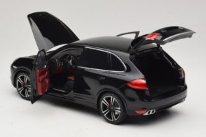 Porsche Cayenne Turbo S 92A Preto Metálico Minichamps 1:18 110062100 Metal - imagem 5 de 8