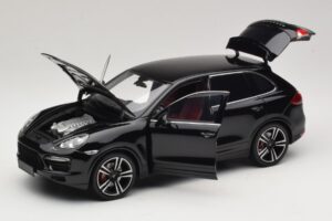 Porsche Cayenne Turbo S 92A Preto Metálico Minichamps 1:18 110062100 Metal - imagem 2 de 8