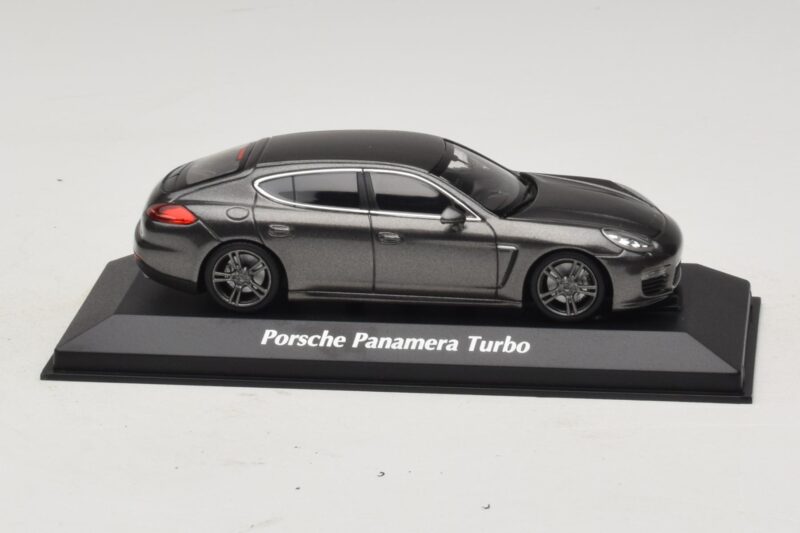 Porsche Panamera 970 Turbo Cinzento Metálico Maxichamps 1:43 940062371 Metal