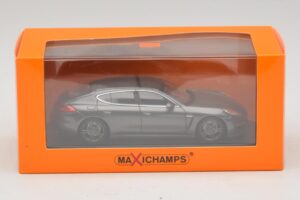 Porsche Panamera 970 Turbo Cinzento Metálico Maxichamps 1:43 940062371 Metal - imagem 4 de 4