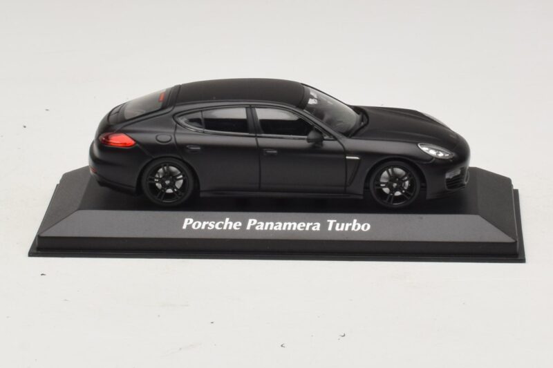 Porsche Panamera 970 Turbo Preto Fosco Maxichamps 1:43 940062370 Metal