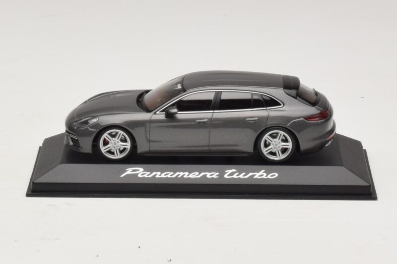 Porsche Panamera 971 Turbo Cinzento Metálico Minichamps 1:43 Porsche Panamera 971 Turbo Cinzento Metálico Minichamps 1:43 WAP0207610H Metal