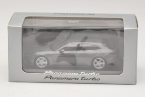 Porsche Panamera 971 Turbo Cinzento Metálico Minichamps 1:43 WAP0207610H Metal - imagem 4 de 4