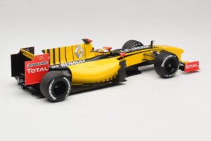 Renault R30 Showcar #11 R. Kubica F1 2010 Minichamps 1:18 150100081 Metal - imagem 2 de 6