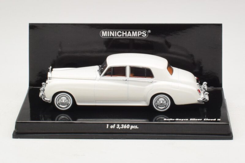 Rolls-Royce Silver Cloud II Branco Minichamps 1:43 436134900 Metal