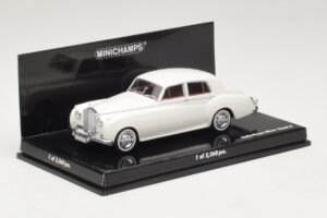 Rolls-Royce Silver Cloud II Branco Minichamps 1:43 436134900 Metal - imagem 2 de 4