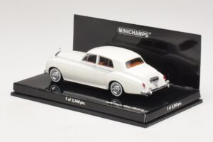 Rolls-Royce Silver Cloud II Branco Minichamps 1:43 436134900 Metal - imagem 3 de 4