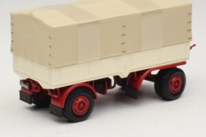 Reboque de Camião Lona Branco Vermelho Minichamps 1:43 439159096 Metal - imagem 2 de 6