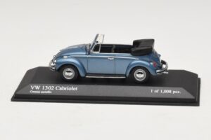Volkswagen 1302 Cabriolet Azul Metálico Minichamps 1:43 430055042 Metal
