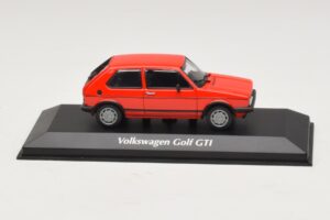 Volkswagen Golf GTI Mk1 Vermelho Maxichamps 1:43 940055170 Metal