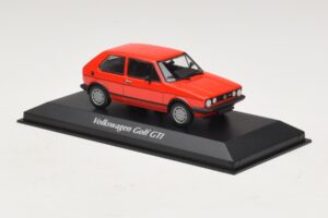 Volkswagen Golf GTI Mk1 Vermelho Maxichamps 1:43 940055170 Metal - imagem 3 de 4