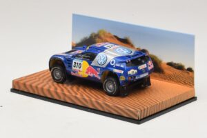 Volkswagen Race Touareg Red Bull #310 Edição Concessionário 2005 Minichamps 1:43 7LO099400PD310 Metal - imagem 3 de 5