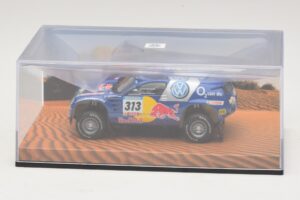 Volkswagen Race Touareg Red Bull #313 Edição Concessionário 2005 Minichamps 1:43 7LO099400PD313 Metal - imagem 5 de 5