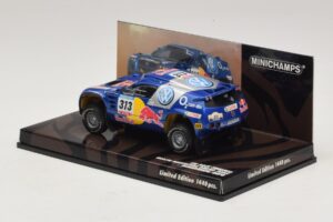 Volkswagen Race Touareg Red Bull #313 J. Kankkunen / J. Repo Dakar Rally 2005 Minichamps 1:43 436055313 Metal - imagem 3 de 5