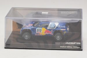 Volkswagen Race Touareg Red Bull #313 J. Kankkunen / J. Repo Dakar Rally 2005 Minichamps 1:43 436055313 Metal - imagem 4 de 5