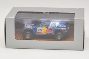 Volkswagen Race Touareg Red Bull #317 Edição Concessionário 2005 Minichamps 1:43 7LO099400PD317 Metal - imagem 5 de 5