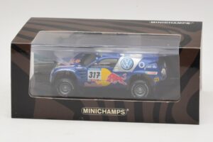 Volkswagen Race Touareg Red Bull #317 Gordon / von Zitzewitz Dakar Rally 2005 Minichamps 1:43 436055317 Metal - imagem 5 de 5