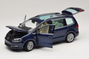 Volkswagen Sharan Blue Metallic Minichamps 1:18 110051000 Metal - imagem 2 de 8
