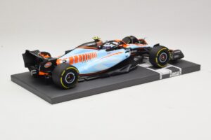 Williams Racing FW45 #2 L. Sargeant Singapore GP 2023 Minichamps 1:18 117231602 Metal - imagem 2 de 7