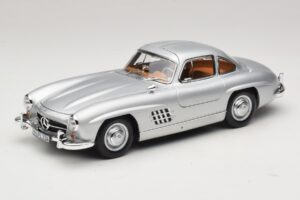 Mercedes 300 SL W198 Gullwing Prata Norev 1:18 183857 Metal