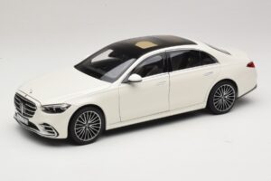 Mercedes Classe S W223 AMG Line Branco Norev 1:18 183807 Metal