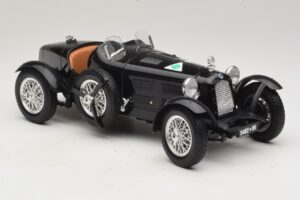 Alfa Romeo 8C Monza Preto Bburago 1:18 3014-P1 Metal - imagem 4 de 6