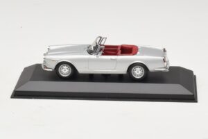Alfa Romeo Spider 916 3.2 V6 24V Prateado Minichamps 1:43 400120330 Metal