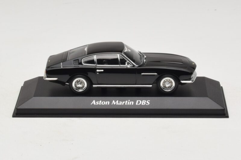 Aston Martin DBS Preto Maxichamps 1:43 940137601 Metal