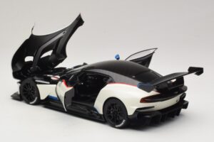 Aston Martin Vulcan Stratus White Com Listras Azuis e Vermelhas AUTOart 1:18 70261 Compósito - imagem 5 de 8