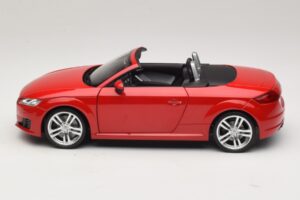 Audi TT 8J Roadster Tango Red Minichamps 1:18 5011400525 Metal - imagem 4 de 8