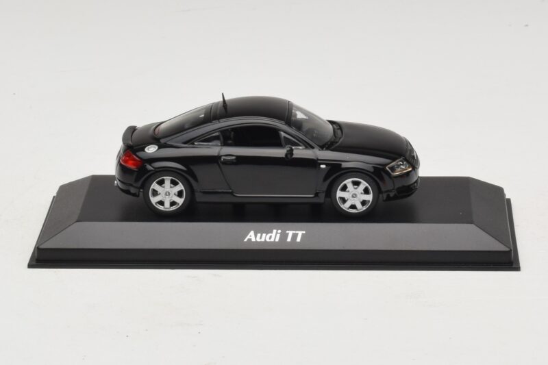 Audi TT 8N Preto Maxichamps 1:43 940017221 Metal
