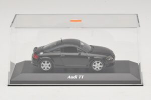 Audi TT 8N Preto Maxichamps 1:43 940017221 Metal - imagem 4 de 5