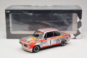 BMW 2002 Ti #1 Team Leru S. Manhalter 1000km Osterreichring Winner 1974 Minichamps 1:18 155742601 Metal - imagem 6 de 6