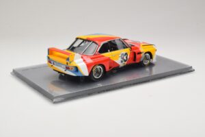 BMW 3.0 CSL Art Car Alexander Calder #51 H. Poulain / S. Posey / J. Guichet 24 Hours of Le Mans 1975 Minichamps 1:18 80430150 - imagem 2 de 7