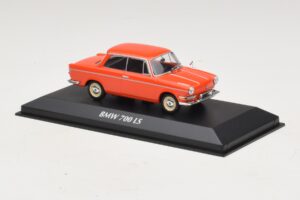 BMW 700 LS Vermelho Maxichamps 1:43 940023701 Metal - imagem 3 de 5