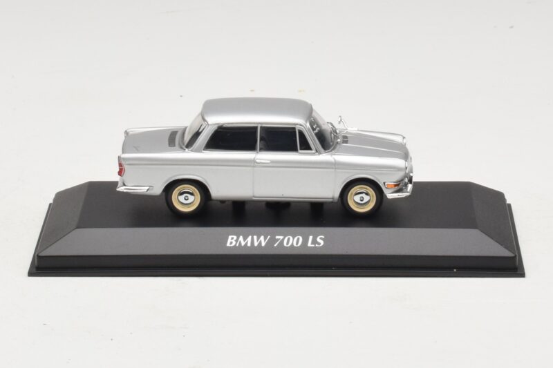 BMW 700 LS Prata Maxichamps 1:43 940023700 Diecast