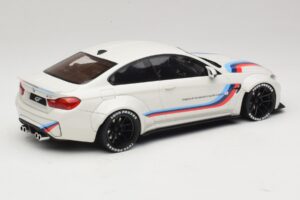 BMW M4 F82 Liberty Walk Caixa de Substituição GT Spirit 1:18 GT067-R1 Resina - imagem 2 de 6
