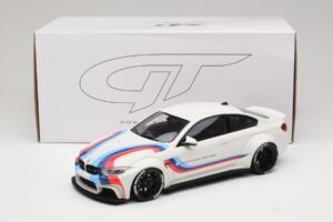 BMW M4 F82 Liberty Walk Caixa de Substituição GT Spirit 1:18 GT067-R1 Resina - imagem 6 de 6