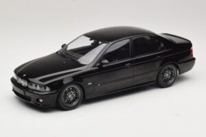 BMW M5 E39 Preto KK-Scale 1:18 KKDC181623 Metal