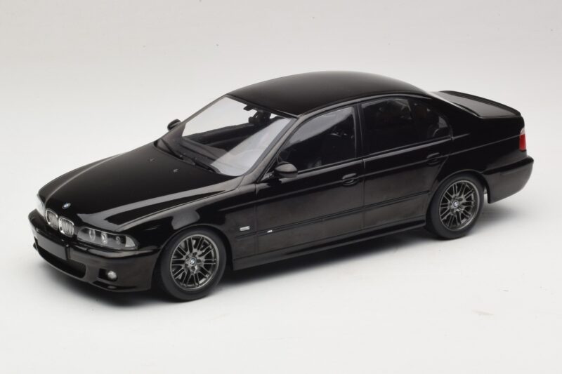 BMW M5 E39 Preto KK-Scale 1:18 KKDC181623 Metal