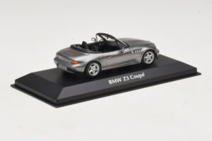 BMW Z3 Cinzento Metálico Maxichamps 1:43 940024330 Metal - imagem 2 de 5