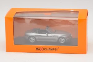 BMW Z3 Cinzento Metálico Maxichamps 1:43 940024330 Metal - imagem 5 de 5