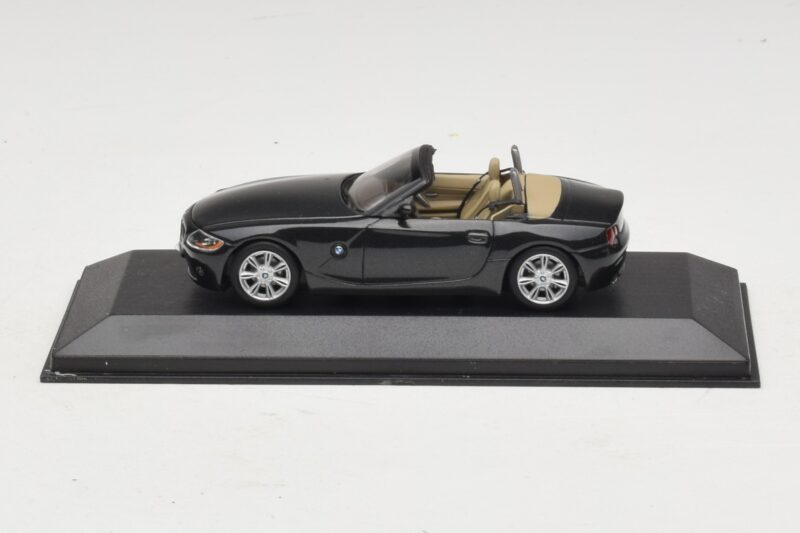 BMW Z4 E85 Preto Metálico Caixa De Substituição Minichamps 1:43 80420144055-R1 Diecast