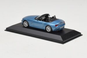 BMW Z4 E85 Azul Claro Metálico Caixa De Substituição Minichamps 1:43 80420144054-R1 Diecast - imagem 3 de 5