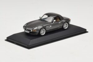 BMW Z8 E52 Hardtop Cinzento Minichamps 1:43 BMW022 Diecast - imagem 2 de 5