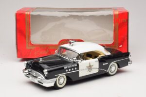 Buick Century Sun State Patrol Mira 1:18 6118 Metal - imagem 8 de 8