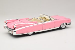 Cadillac Eldorado Biarritz Rosa Maisto 1:18 31813-P1 Metal - imagem 3 de 8
