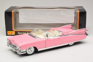 Cadillac Eldorado Biarritz Rosa Maisto 1:18 31813-P1 Metal - imagem 8 de 8